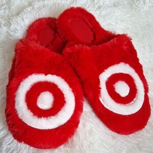 NWOT Red and White Fuzzy Target Brand Slippers Women's Large (9/10)